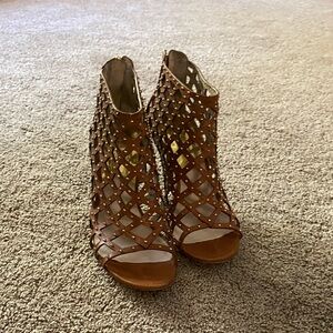 MICHAEL Michael Kors Tan Woven Peep-Toe Heels